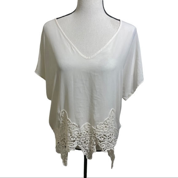 Astr womens blouse crochet bottom short sleeve cream color size medium - Picture 7 of 9